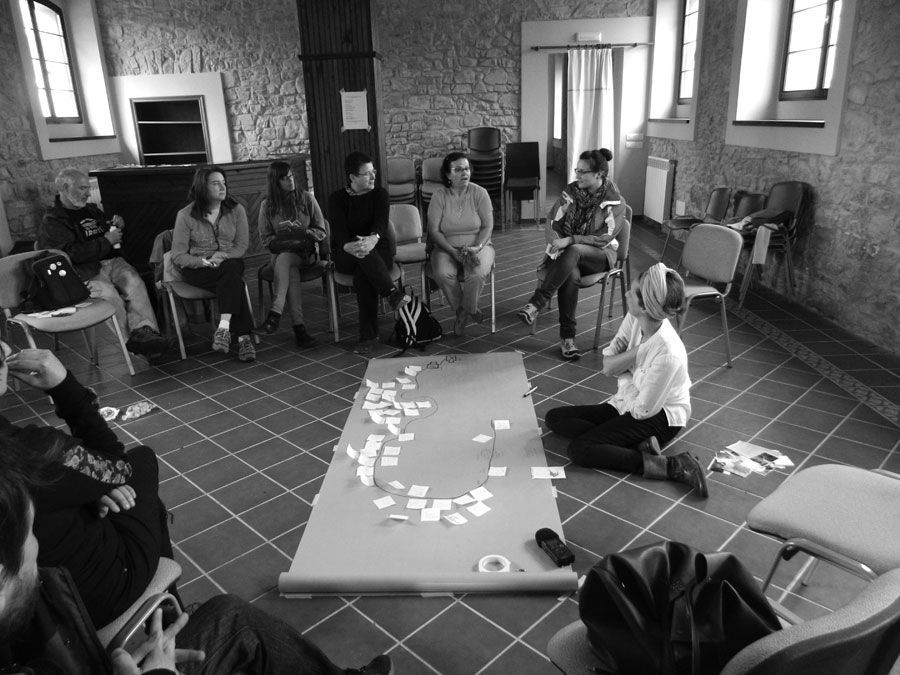 PAV 2015-TALLER&amp;nbsp;HABITANTES PAISAJISTAS&amp;nbsp;A CARGO DE VIRGINIA L&amp;Oacute;PEZ